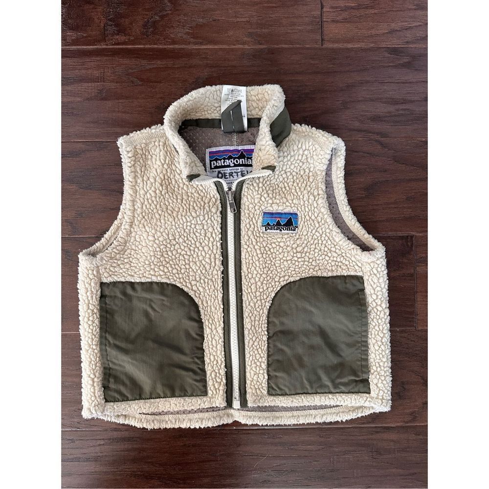 Patagonia Cream Sherpa Fleece Vest with Olive Pockets